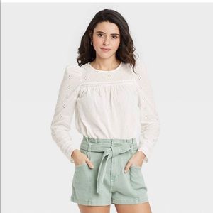 Women’s puff long sleeve eyelet top white M